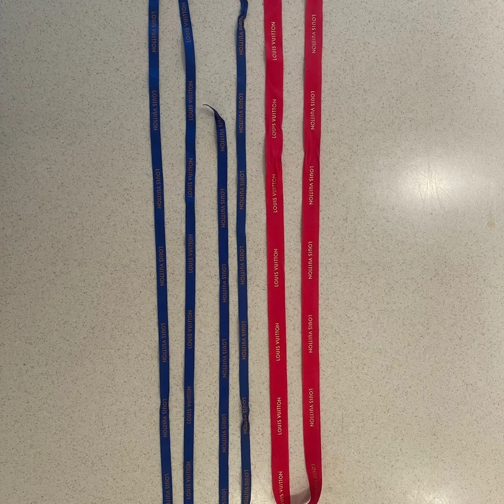 Louis Vuitton Vibrant Red and Blue Ribbon - Picture 4 of 6